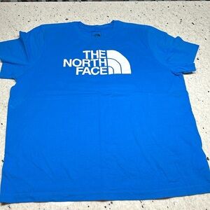 Like new condition The North Face T shirt